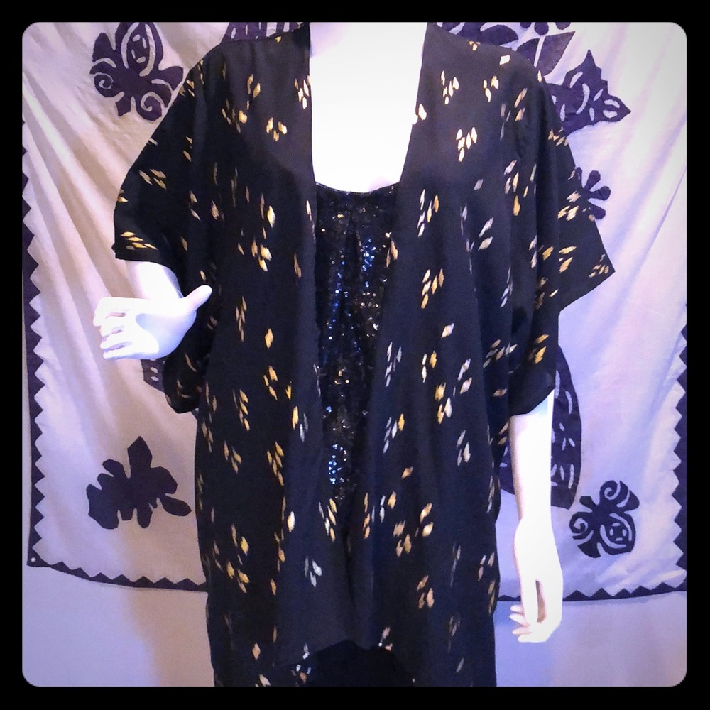 Black and gold kimono